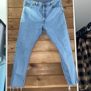 501’s Light Wash Levi’s